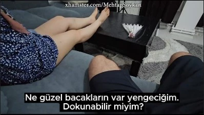 Yengemin beyaz bacakları sikimi kaldırdı – Yenge türk pornosu